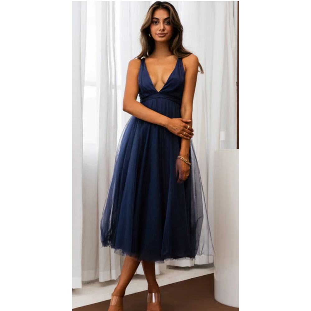 Selfie Leslie Navy Blue Tulle Midi Dress
